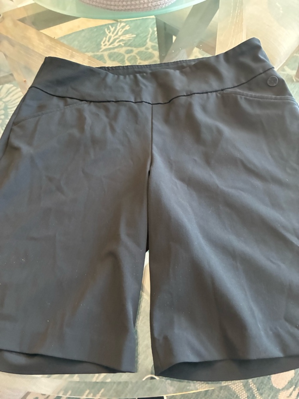 Lilly Pulitzer Black Stretch Golf/Active Shorts size 10